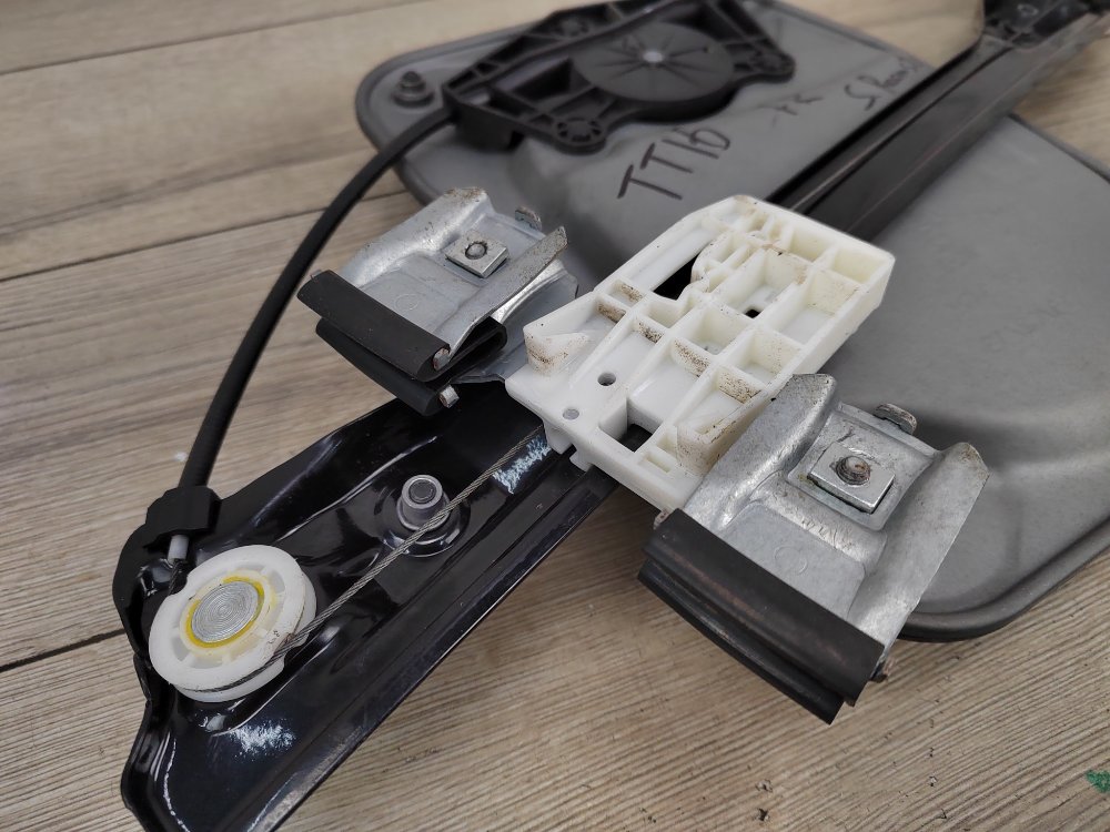 Стеклоподъемник, 2500 рублей, Москва