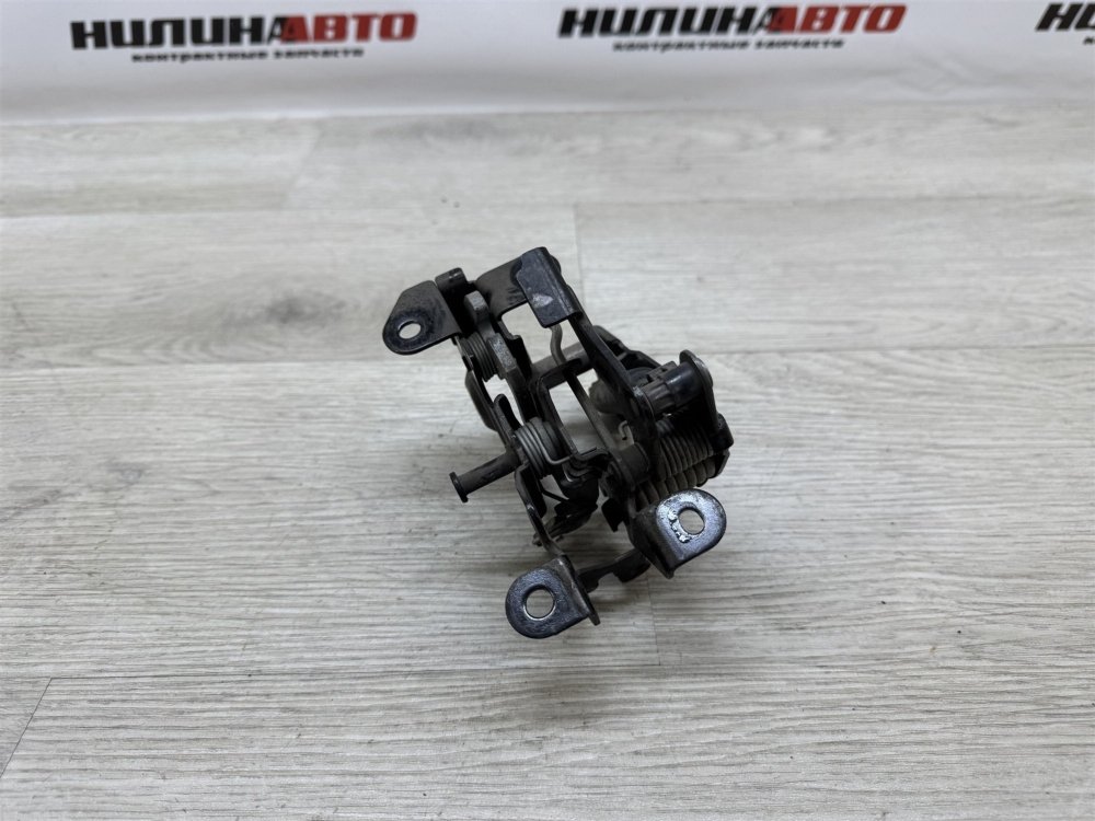 Замок капота, 2500 рублей, Севастополь