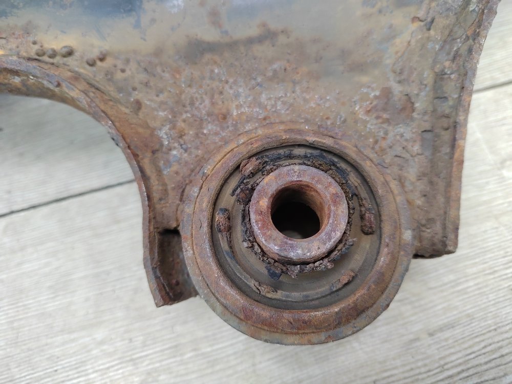 Рычаг передний нижний, 2000 рублей, Москва