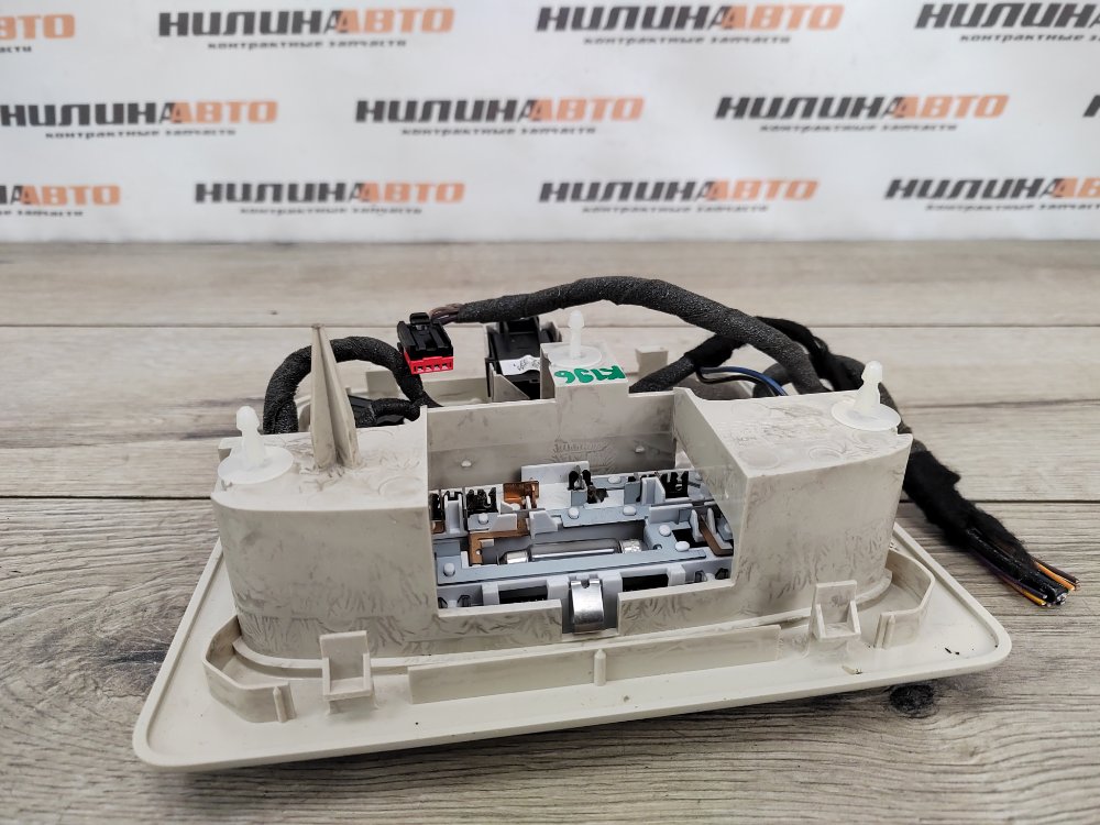 Плафон салона, 1200 рублей, Москва