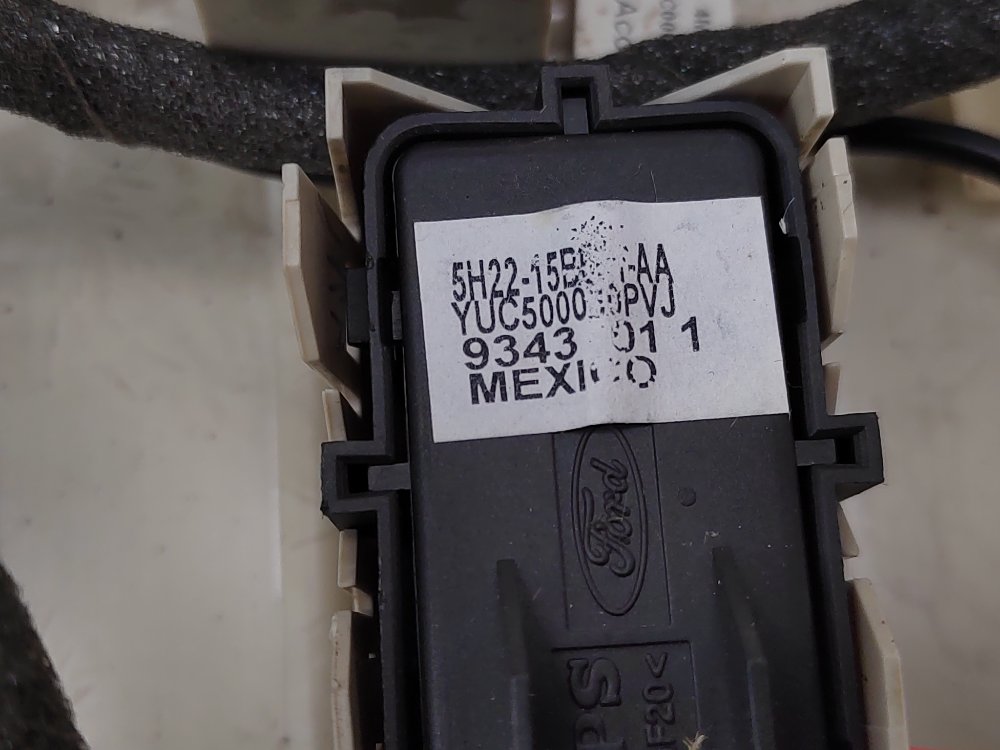 Плафон салона, 1200 рублей, Москва