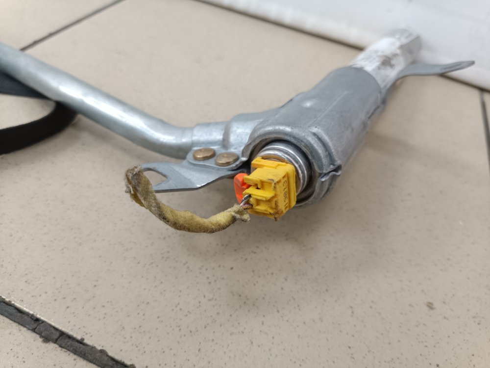 Подушка безопасности боковая, 1000 рублей, Москва