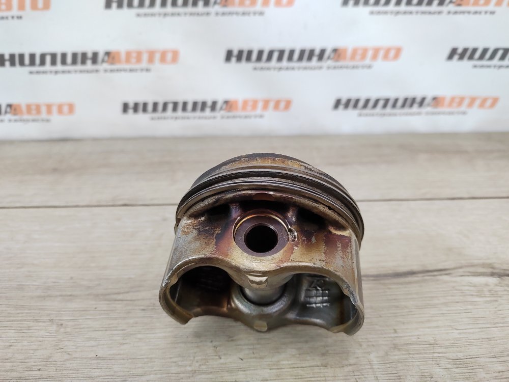 Поршень двигателя, 1000 рублей, Москва