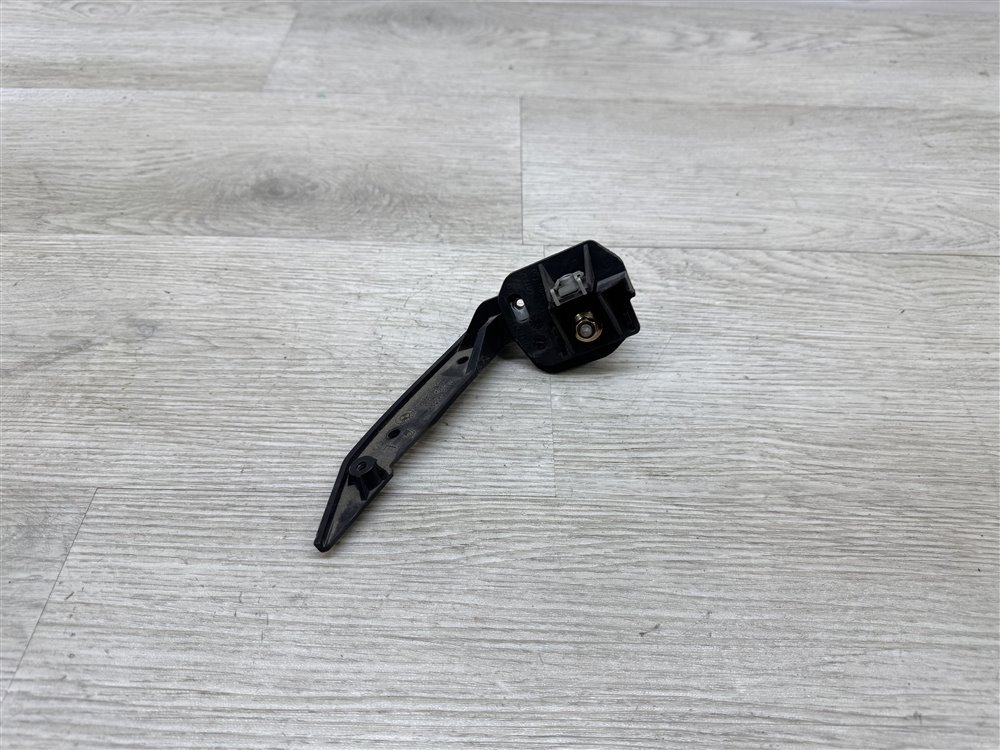 Кронштейн бампера, 500 рублей, Севастополь