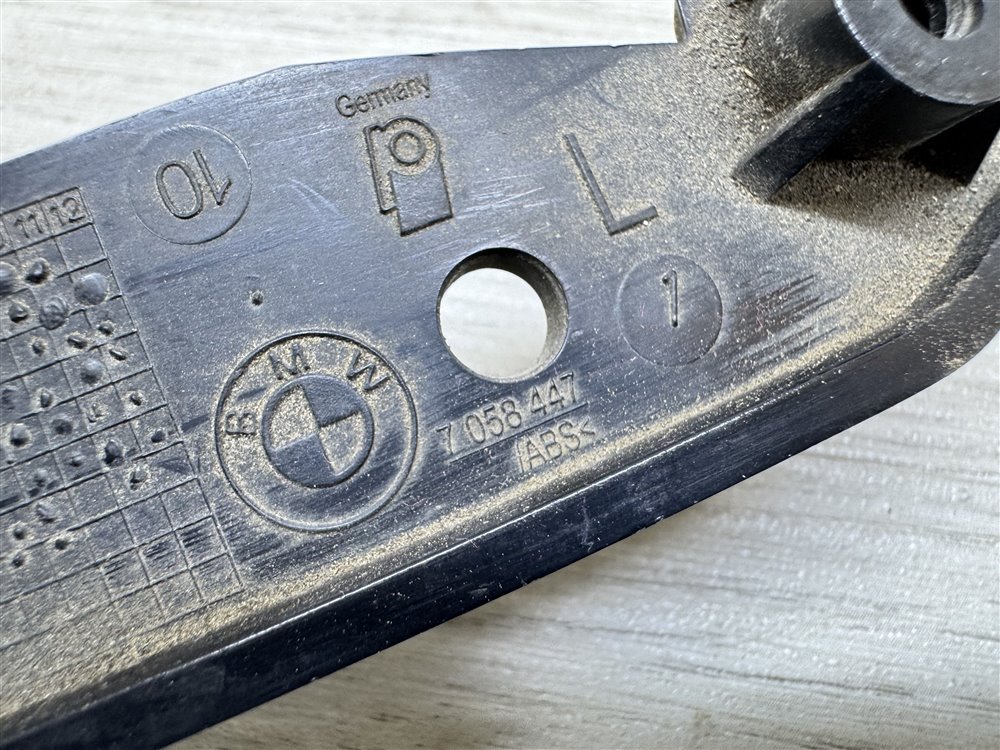 Кронштейн бампера, 500 рублей, Севастополь