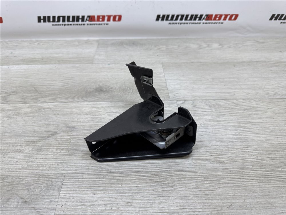 Замок капота, 500 рублей, Севастополь