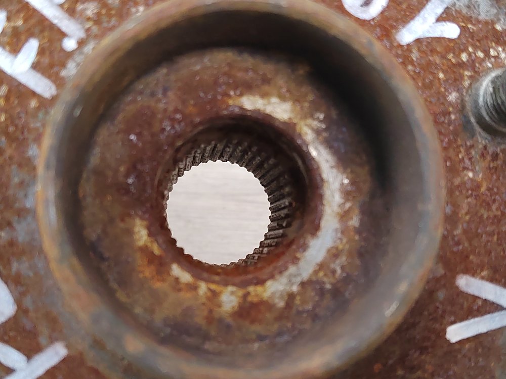 Кулак поворотный, 2000 рублей, Москва