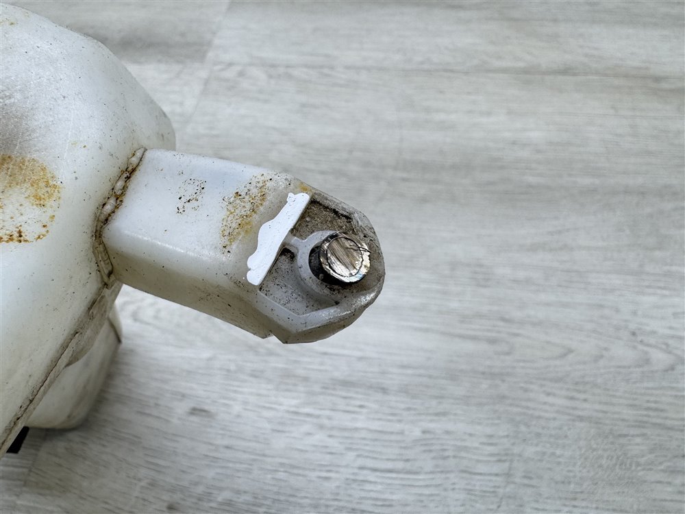 Бачок омывателя, 1500 рублей, Севастополь