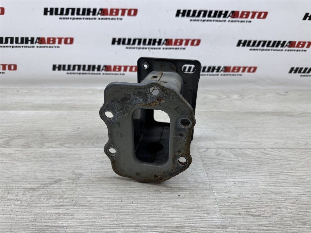 Кронштейн усилителя бампера, 2000 рублей, Севастополь