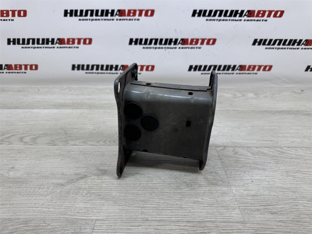 Кронштейн усилителя бампера, 2000 рублей, Севастополь