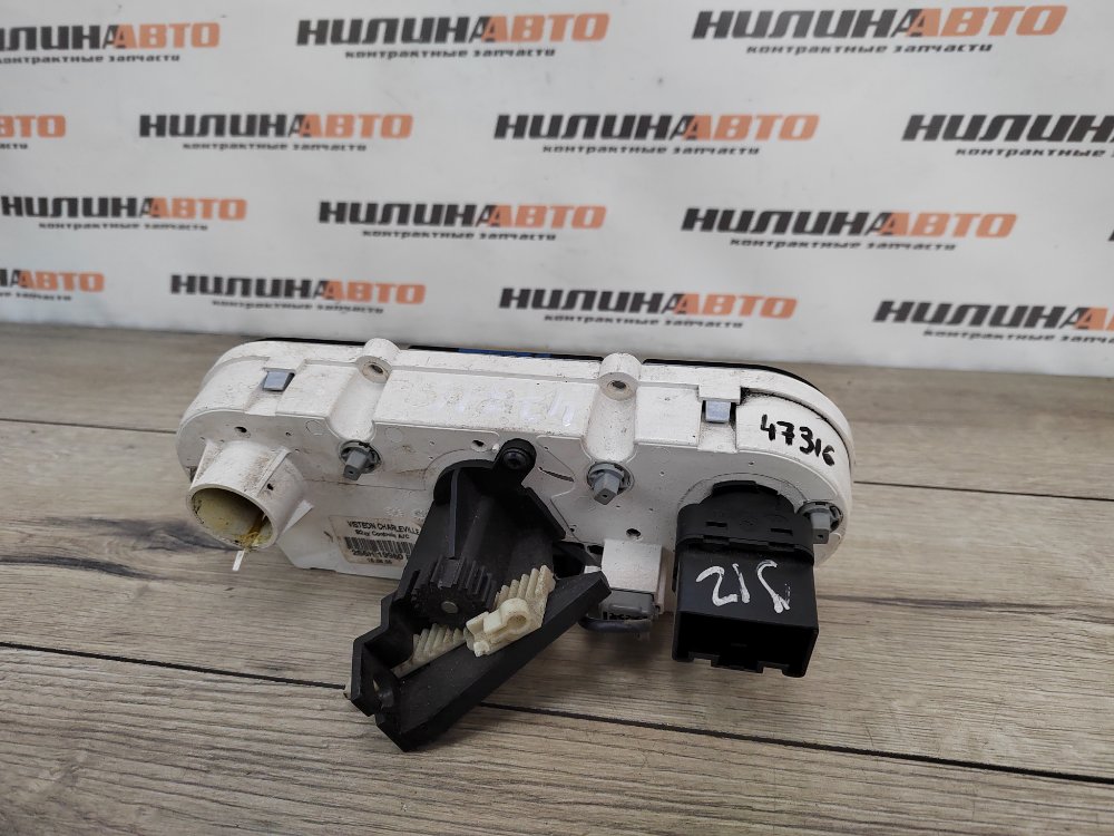 Блок управления печкой, 1000 рублей, Москва