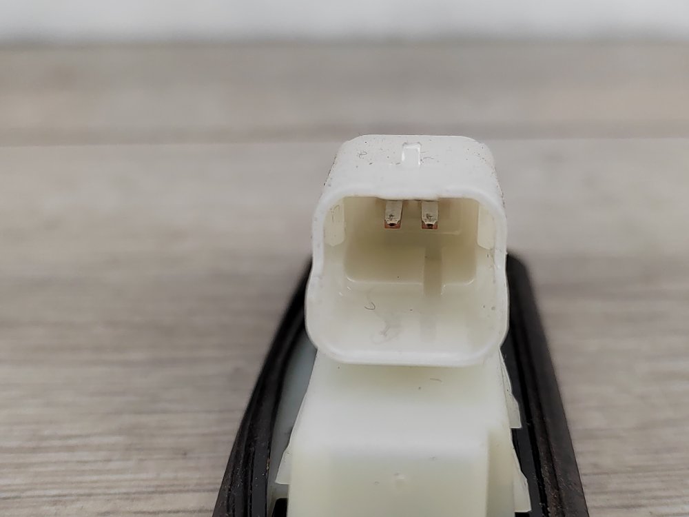 Кнопка открывания багажника, 1000 рублей, Москва