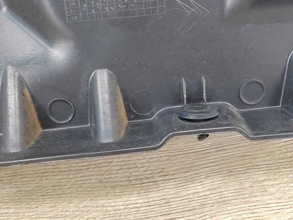 Дефлектор радиатора, 400 рублей, Москва