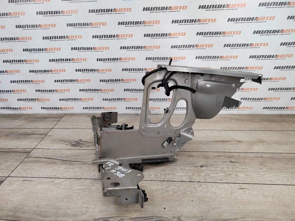 Лонжерон, 1300 рублей, Москва