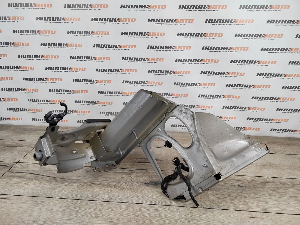 Лонжерон, 1300 рублей, Москва