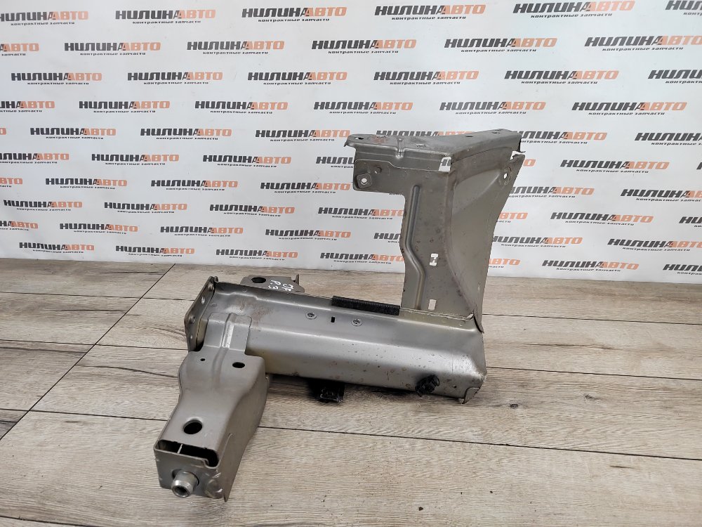 Лонжерон, 1300 рублей, Москва