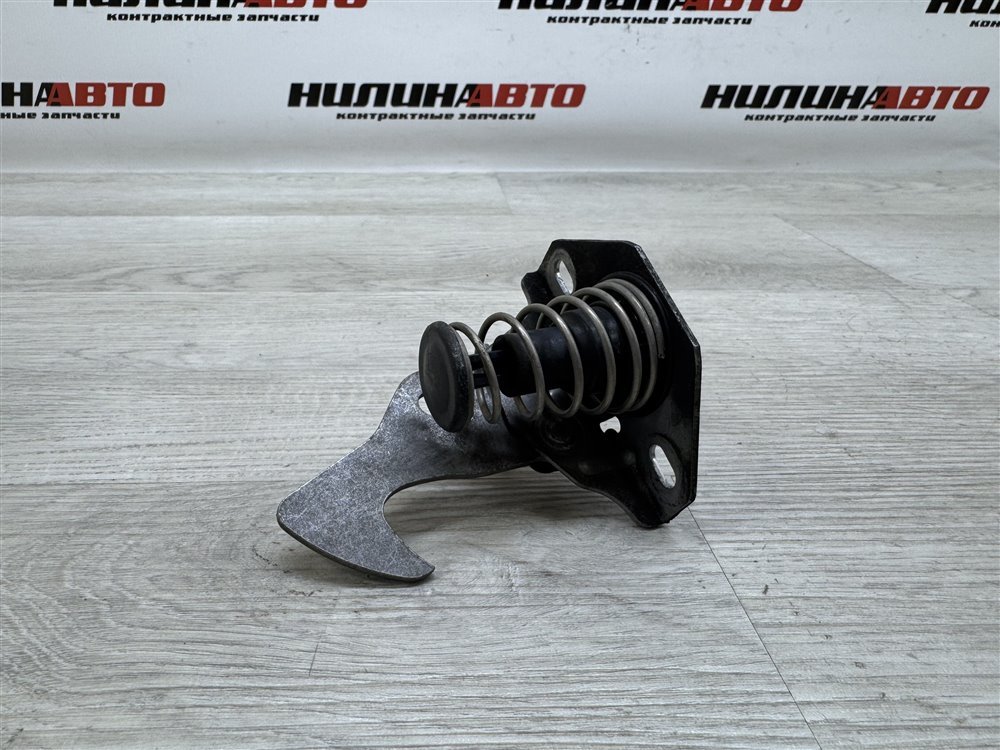 Крюк замка капота, 500 рублей, Севастополь