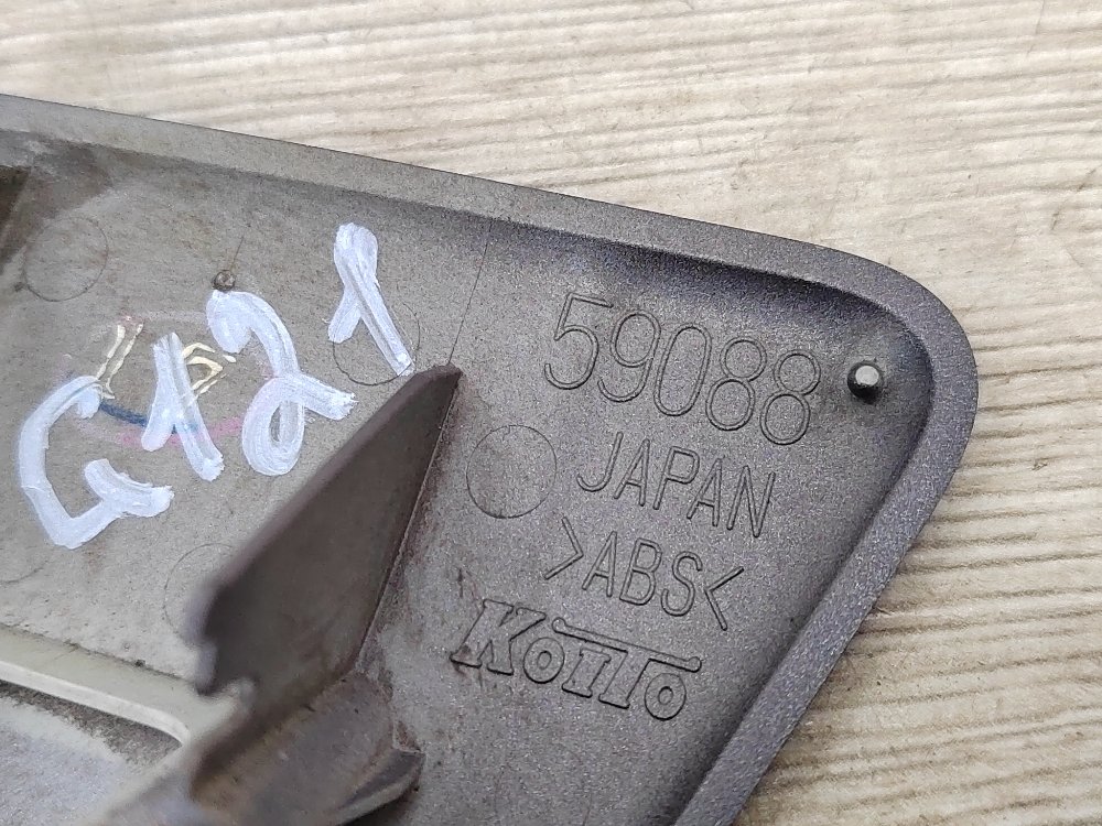 Накладка омывателя фары, 1300 рублей, Москва