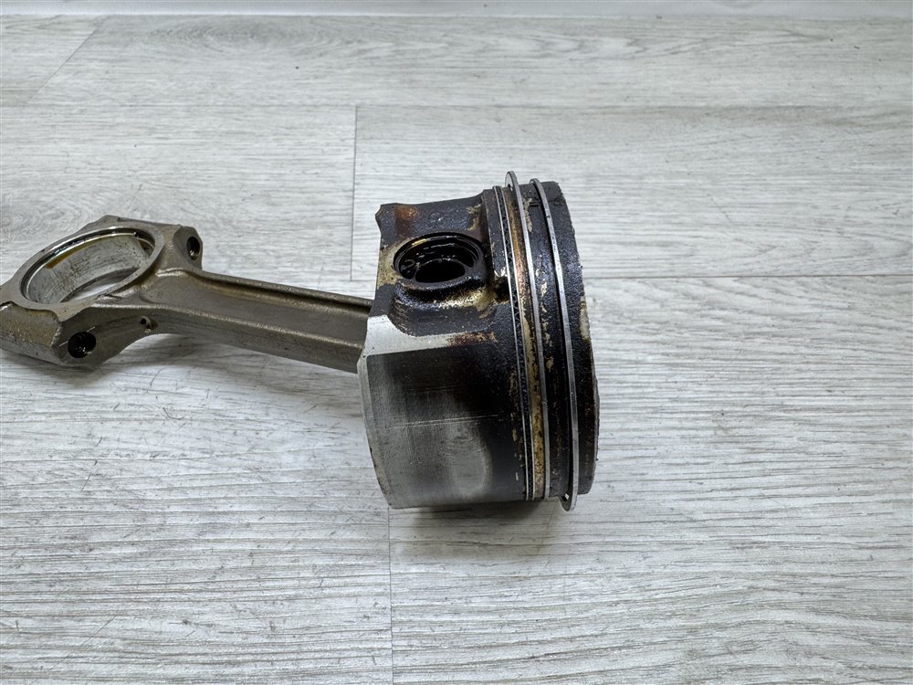 Поршень двигателя, 1500 рублей, Севастополь