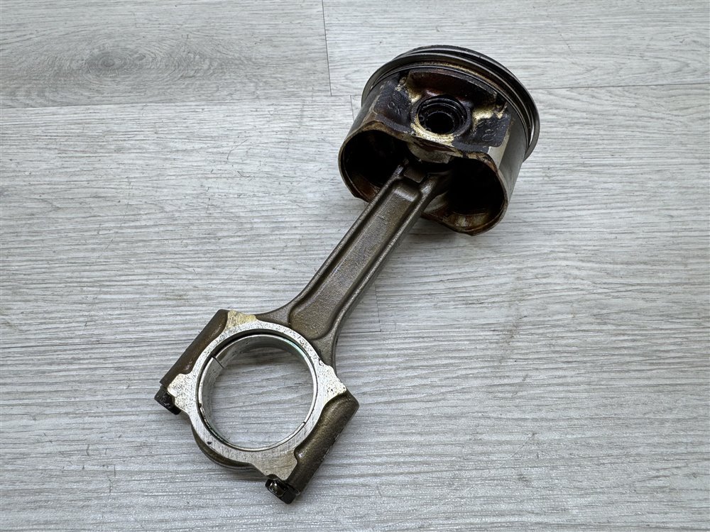 Поршень двигателя, 1500 рублей, Севастополь