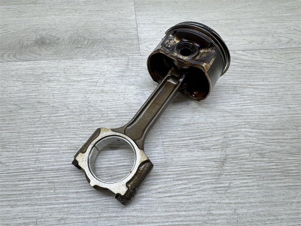 Поршень двигателя, 1500 рублей, Севастополь