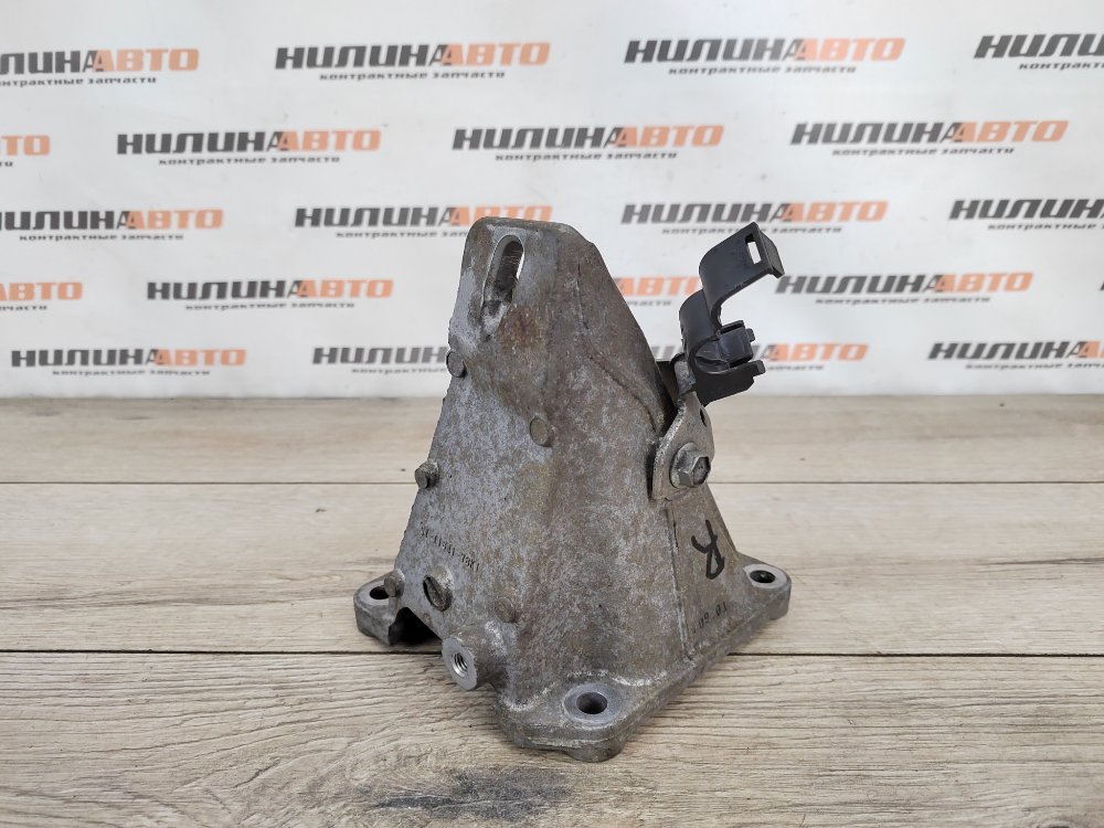 Кронштейн двигателя, 500 рублей, Москва