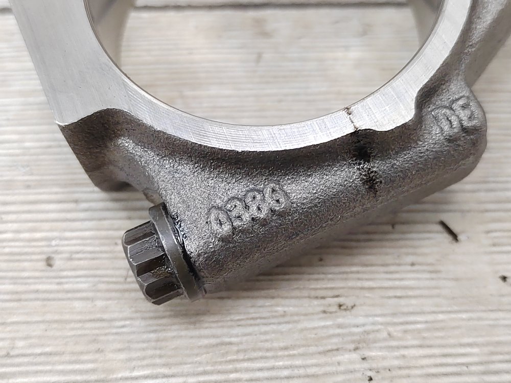 Шатун двигателя, 2000 рублей, Москва