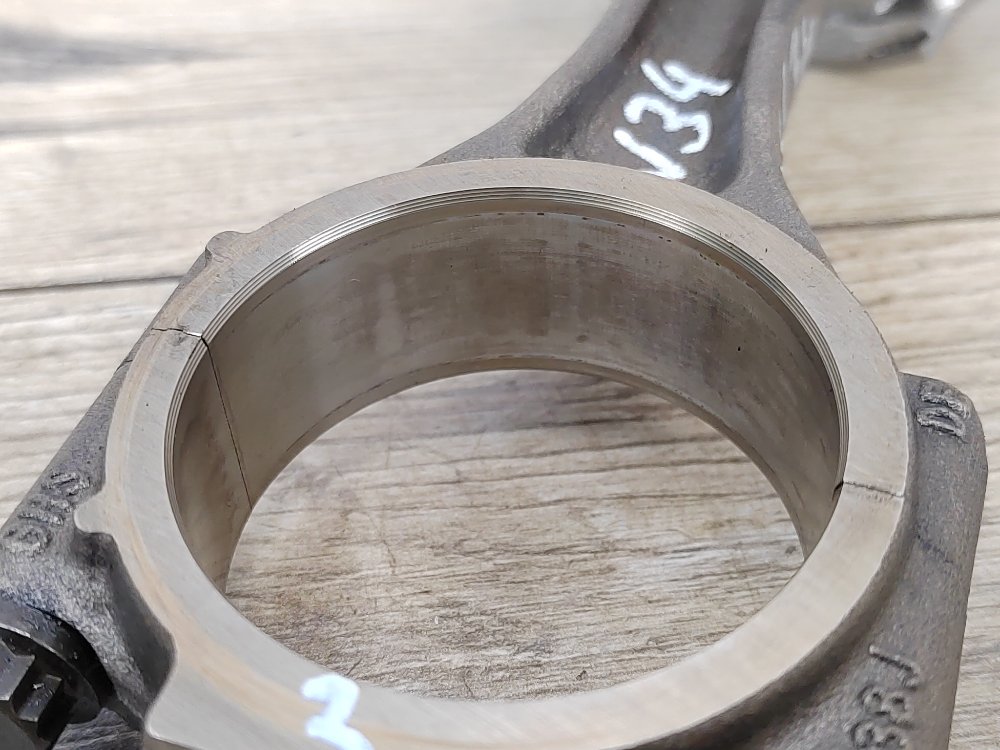 Шатун двигателя, 2000 рублей, Москва