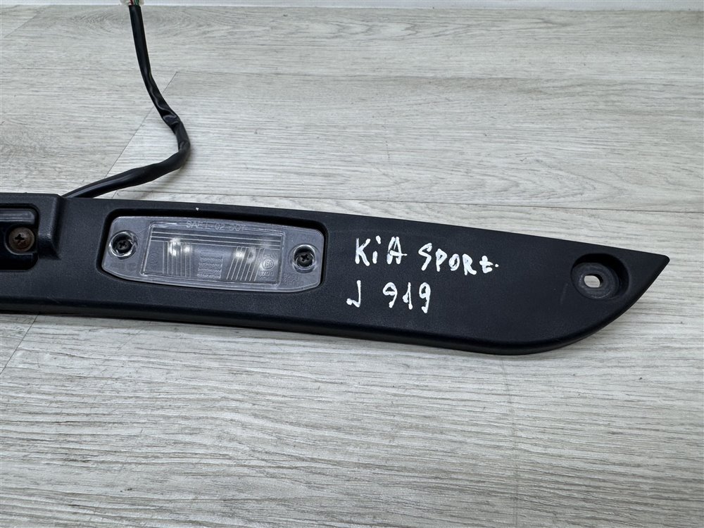 Накладка крышки багажника, 7000 рублей, Севастополь