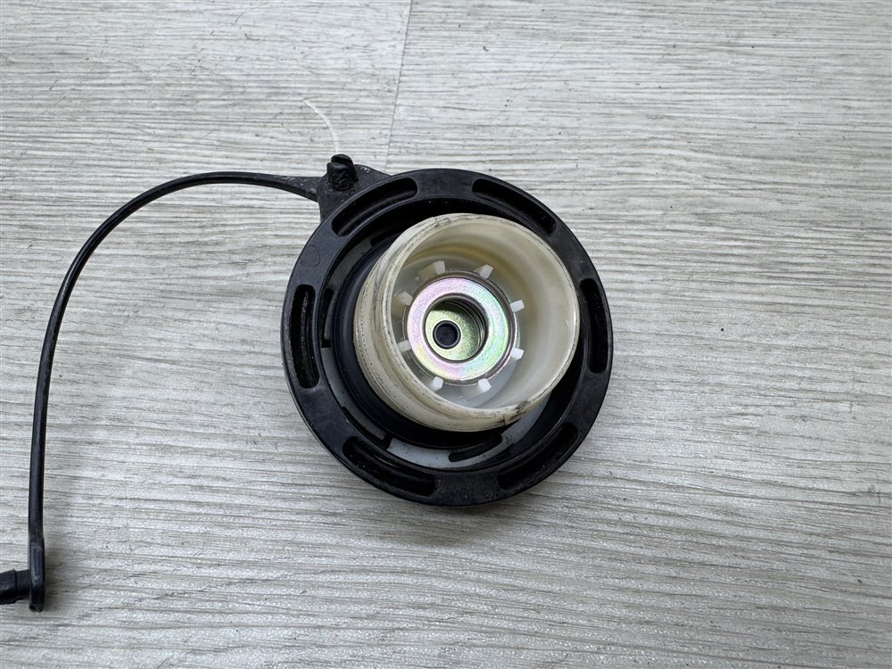 Крышка бензобака, 500 рублей, Севастополь