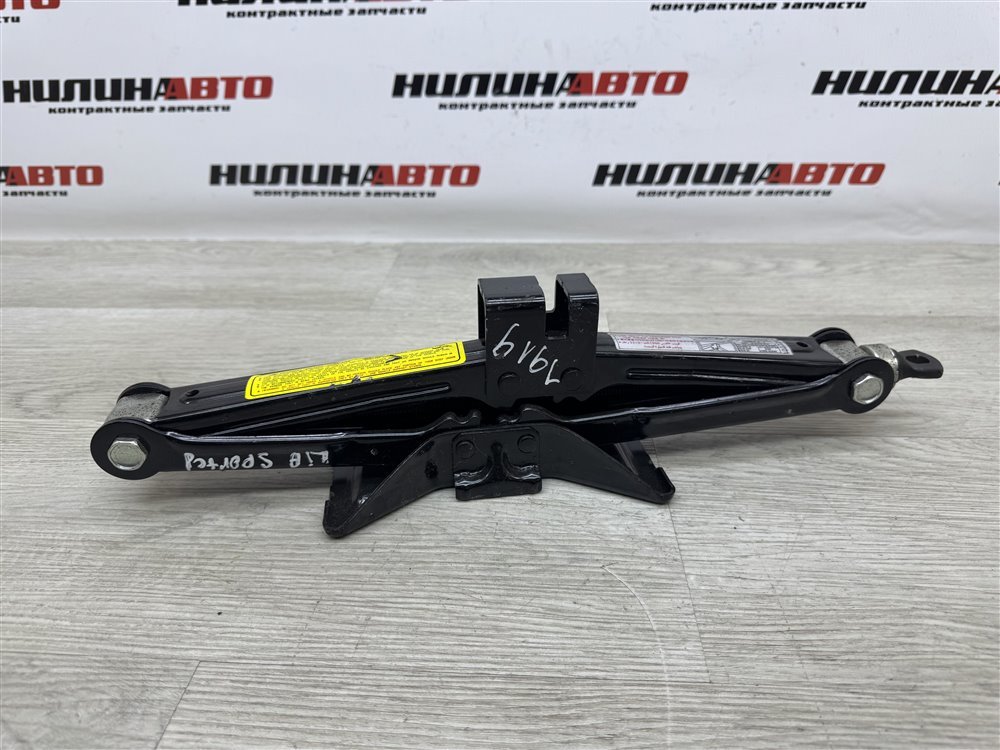 Домкрат, 3000 рублей, Севастополь