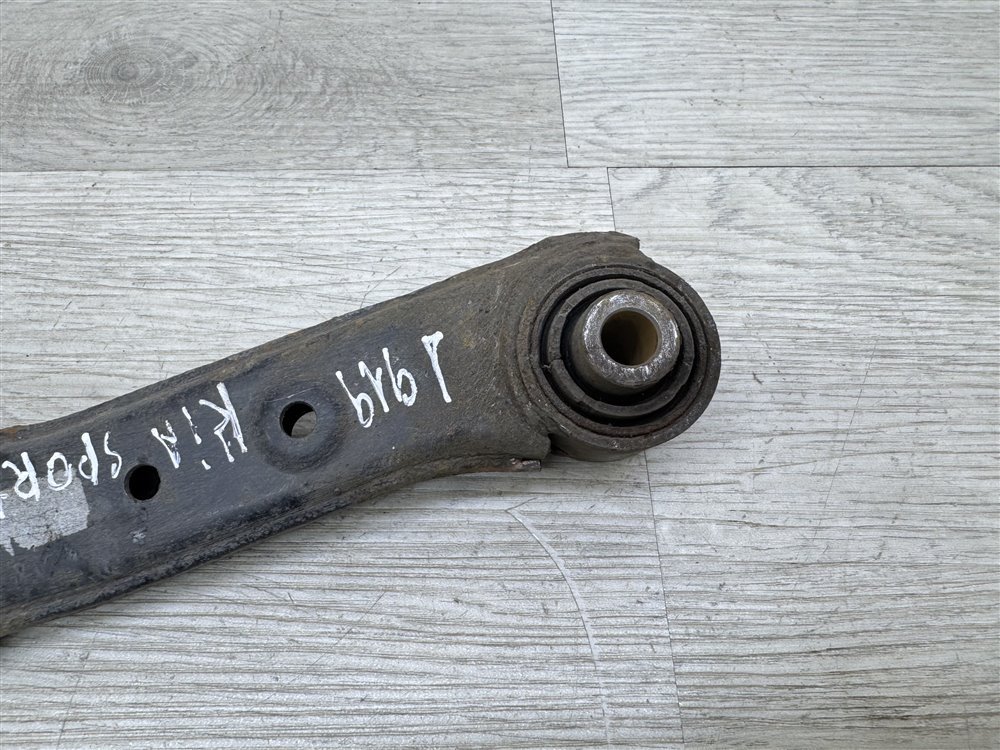 Рычаг задней подвески верхний, 1000 рублей, Севастополь