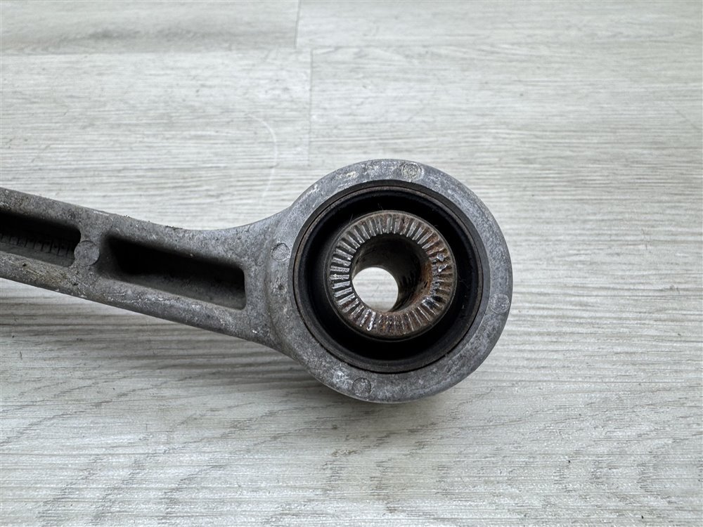 Подушка двигателя, 1000 рублей, Севастополь