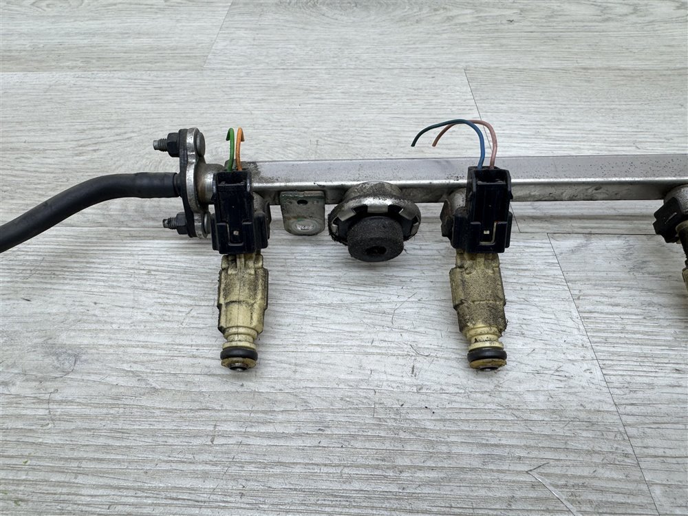 Рампа топливная, 2000 рублей, Севастополь