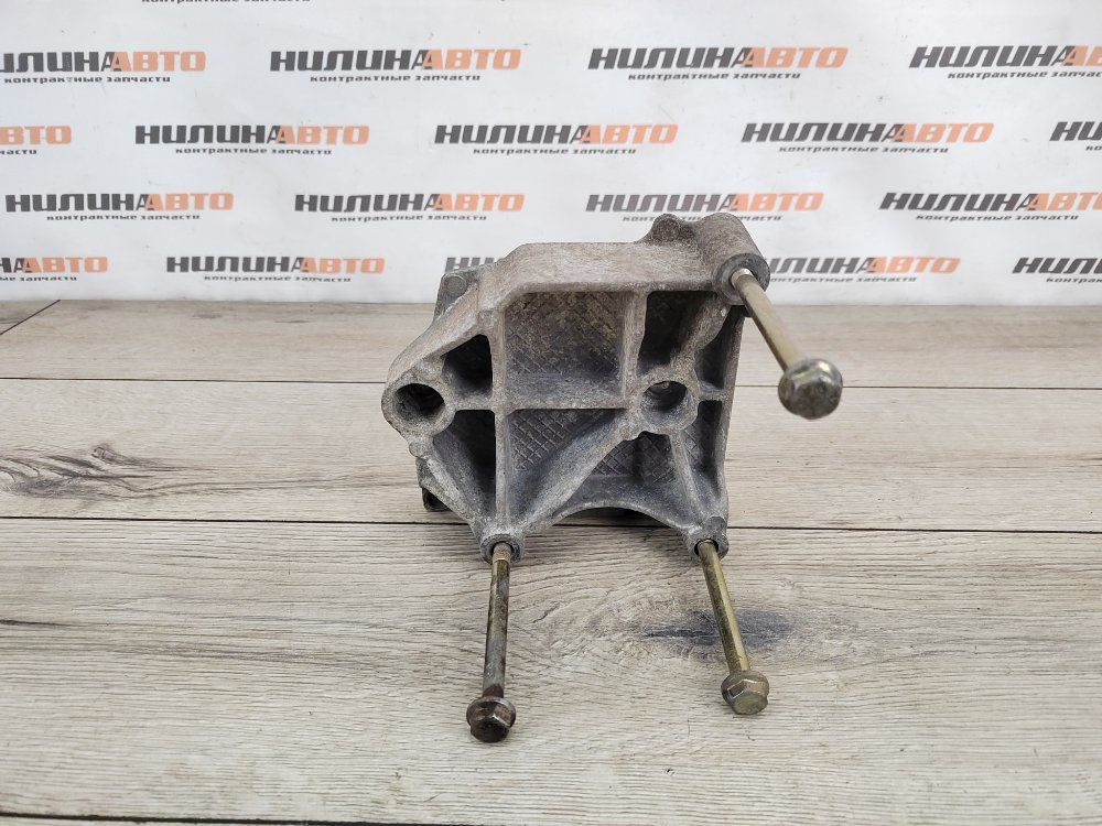 Кронштейн компрессора кондиционера, 500 рублей, Москва