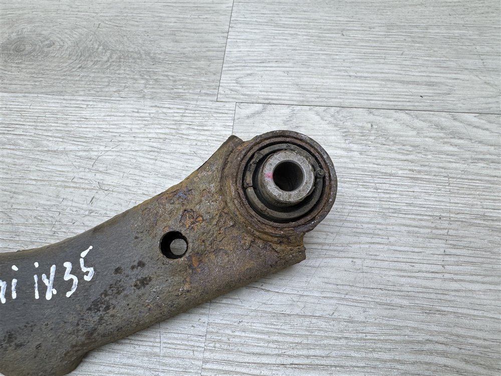 Рычаг задней подвески верхний, 1000 рублей, Севастополь