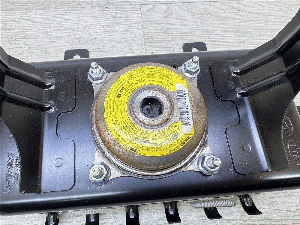 Подушка безопасности в торпедо, 6000 рублей, Севастополь