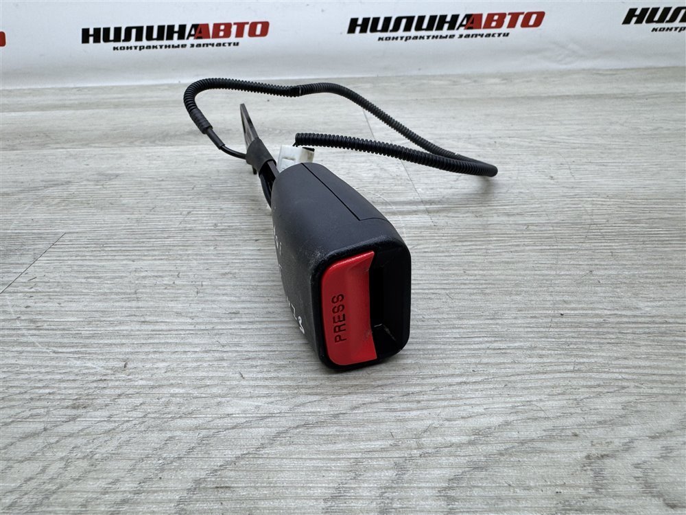 Замок ремня безопасности, 1000 рублей, Севастополь