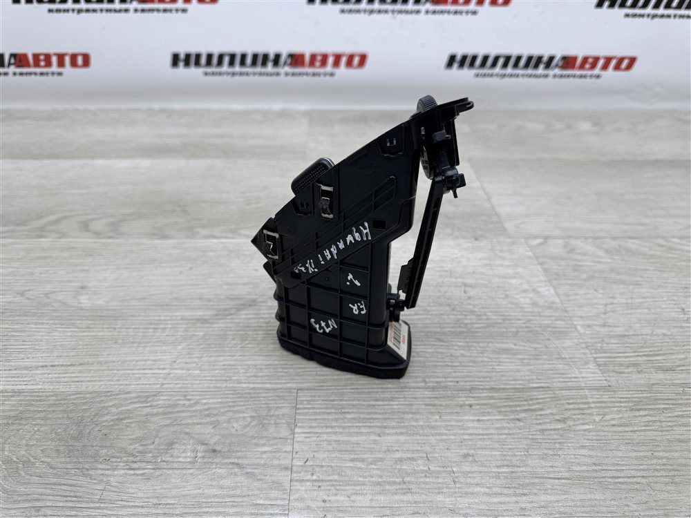 Дефлектор в торпедо центральный, 500 рублей, Севастополь