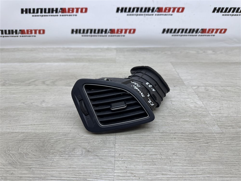 Дефлектор в торпедо, 1000 рублей, Севастополь