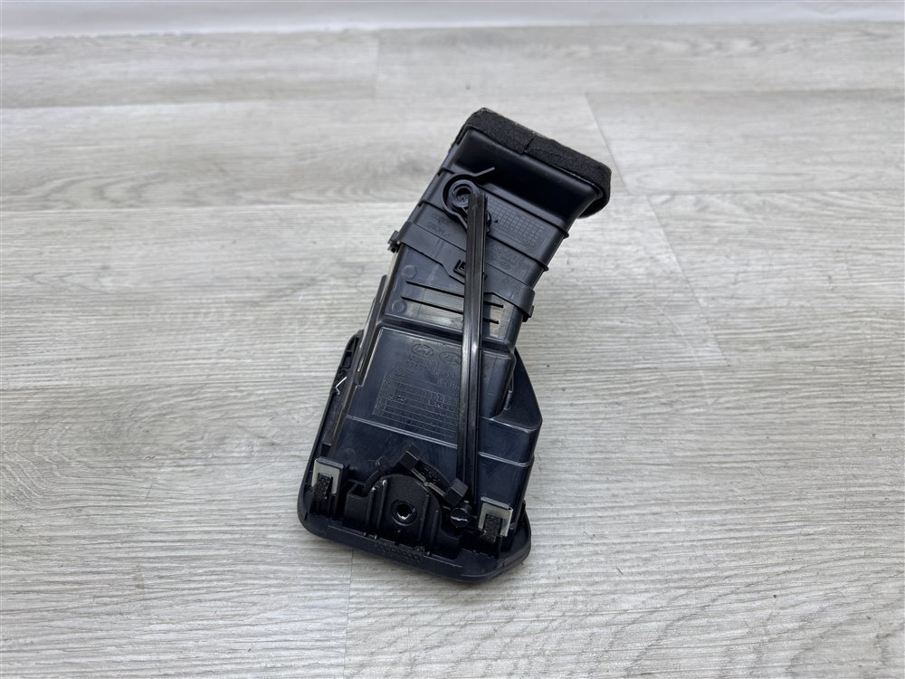 Дефлектор в торпедо, 1000 рублей, Севастополь