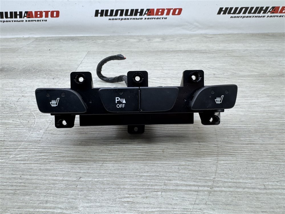 Блок кнопок, 1000 рублей, Севастополь