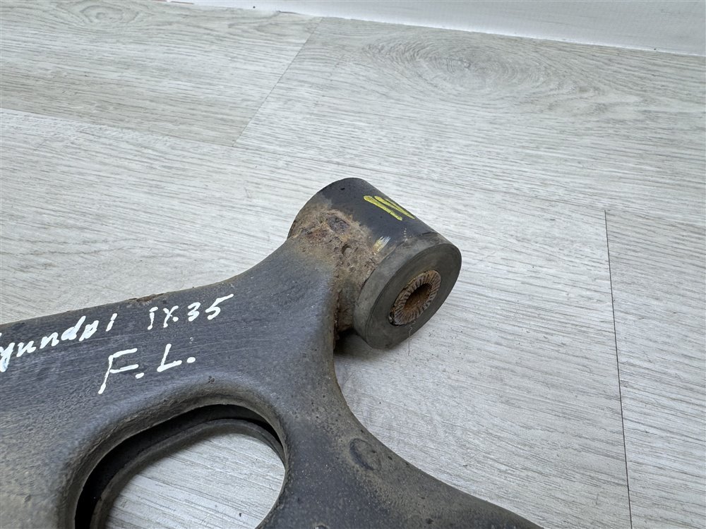 Рычаг передний нижний, 2000 рублей, Севастополь