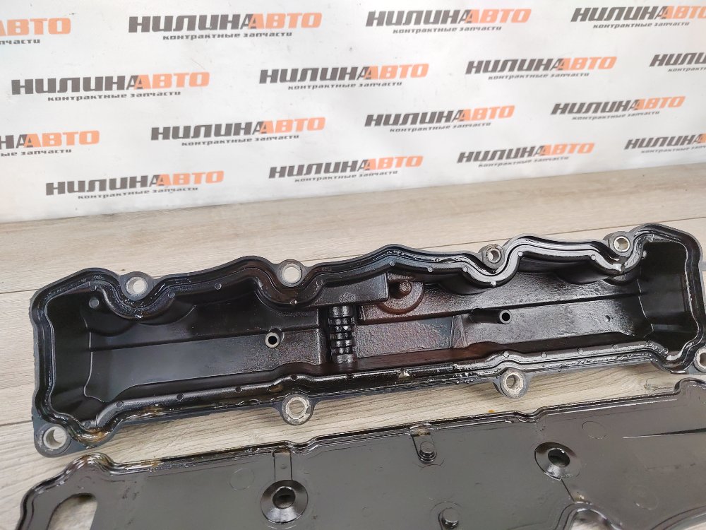 Крышка клапанная, 2000 рублей, Москва