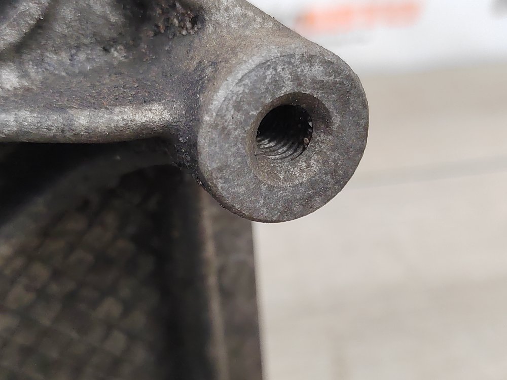 Кронштейн компрессора кондиционера, 500 рублей, Москва