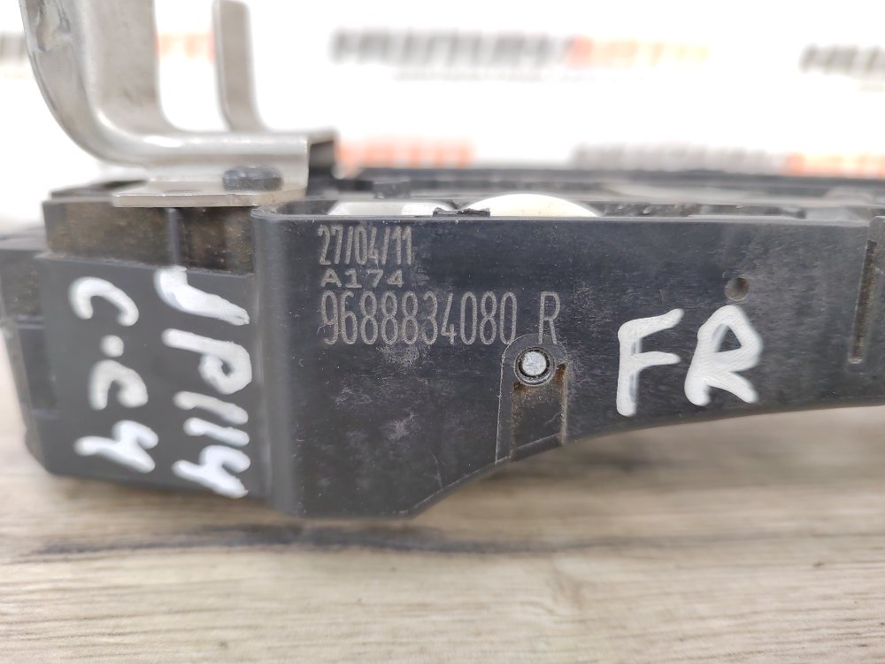 Кронштейн ручки двери, 1000 рублей, Москва