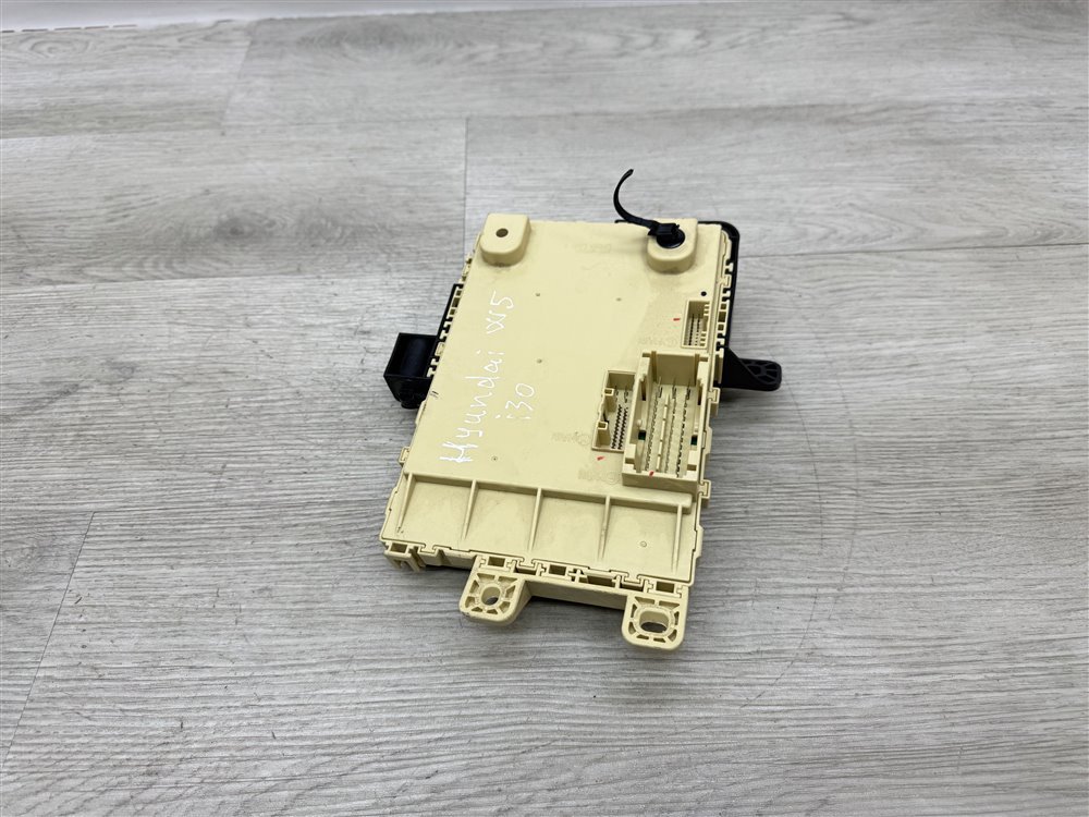 Блок предохранителей салон, 2000 рублей, Севастополь