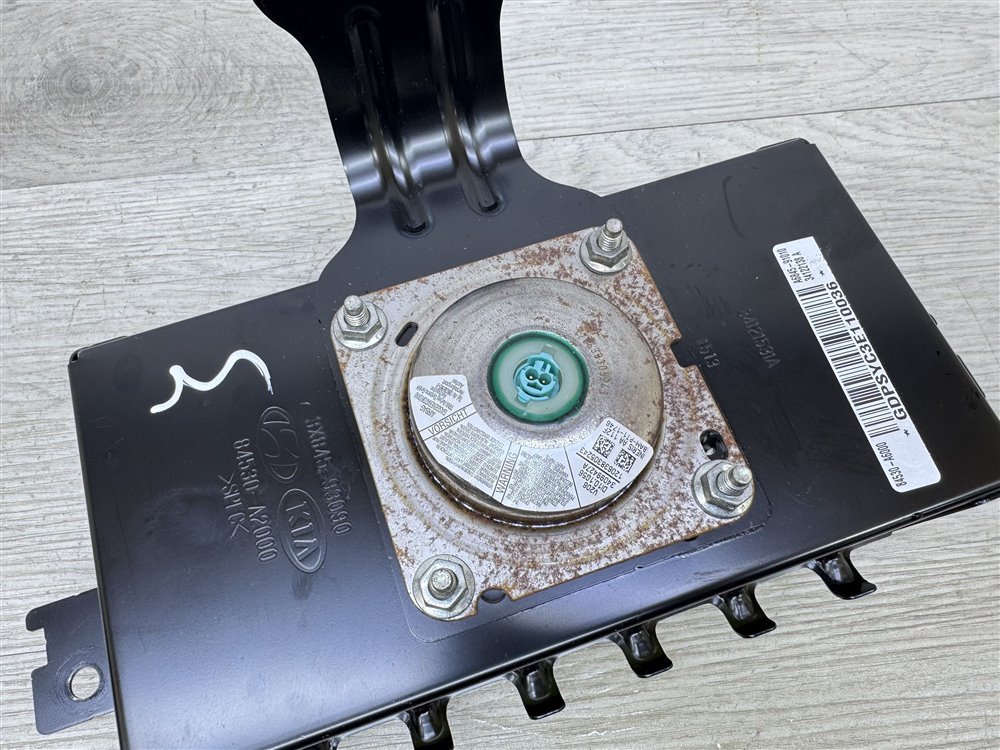 Подушка безопасности в торпедо, 5000 рублей, Севастополь