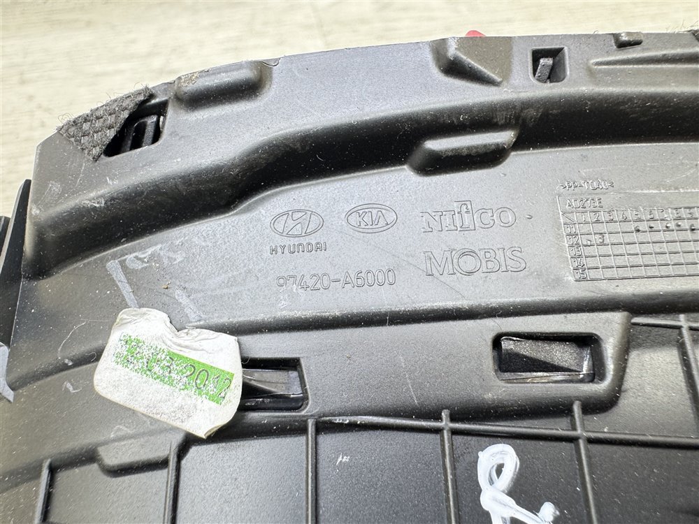 Дефлектор в торпедо центральный, 600 рублей, Севастополь