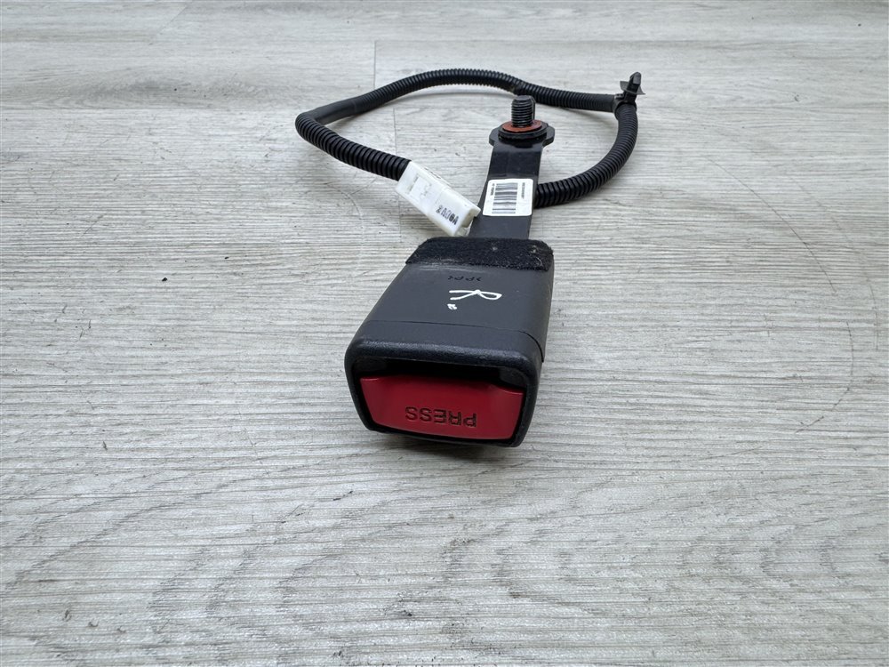 Замок ремня безопасности, 500 рублей, Севастополь